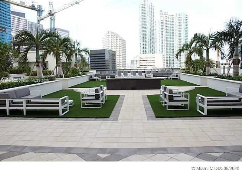 Small Image of 999 SOUTH WEST 1ST AVE #1812, Miami Number 14