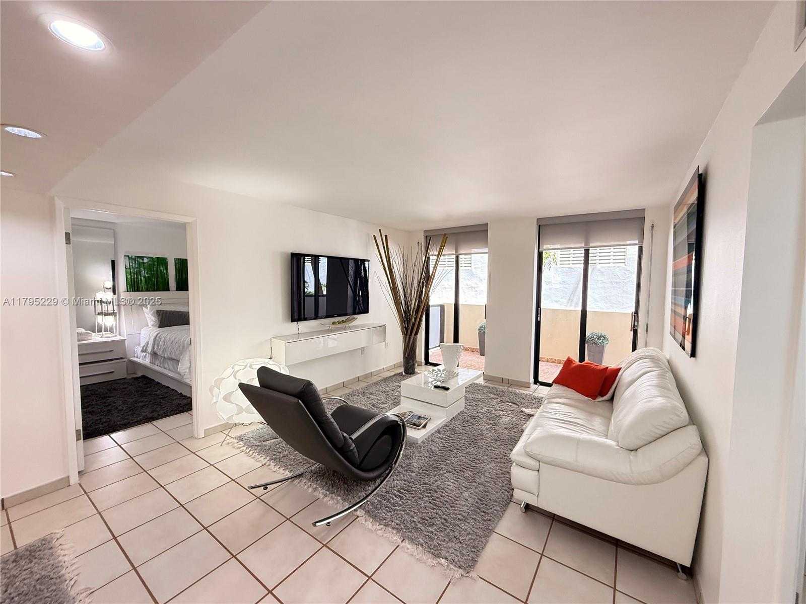 Small Image of 1623 COLLINS AVE #211, Miami Beach Number 12