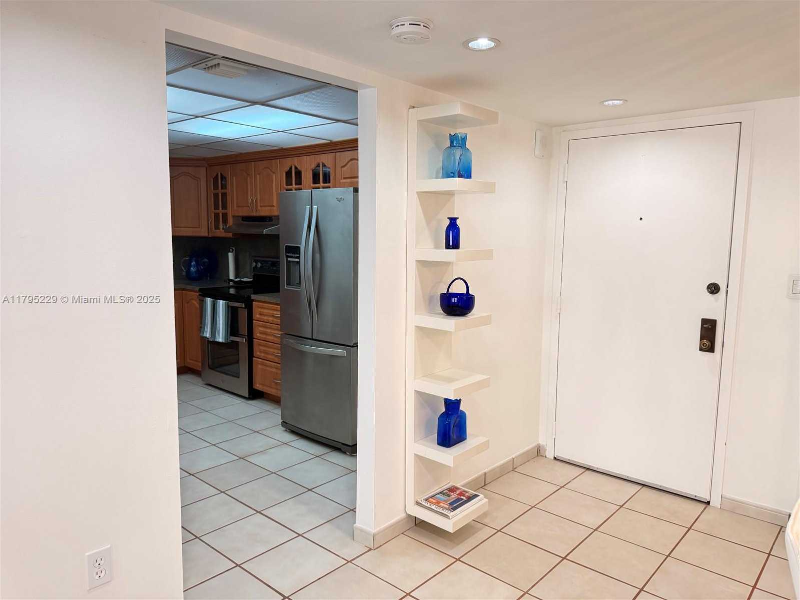 Small Image of 1623 COLLINS AVE #211, Miami Beach Number 14