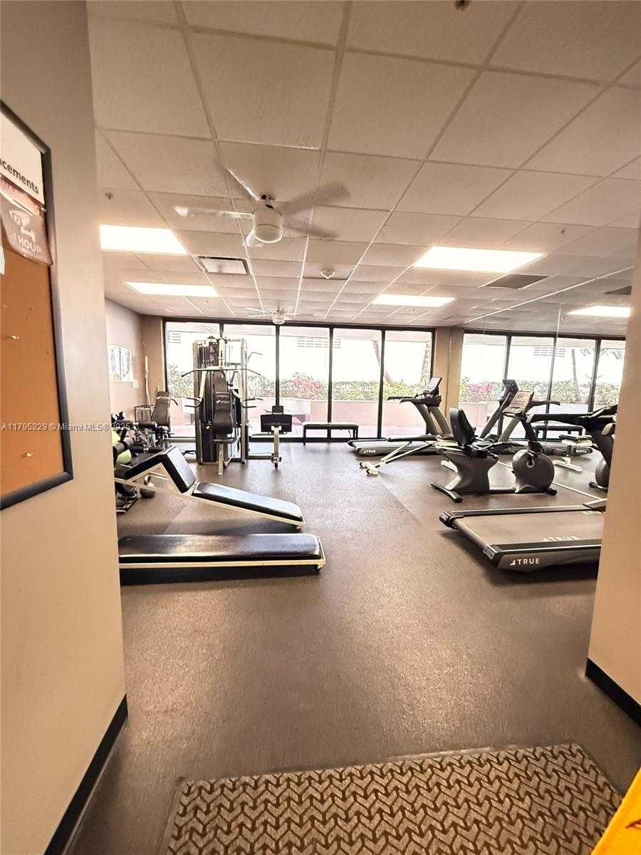 Small Image of 1623 COLLINS AVE #211, Miami Beach Number 21