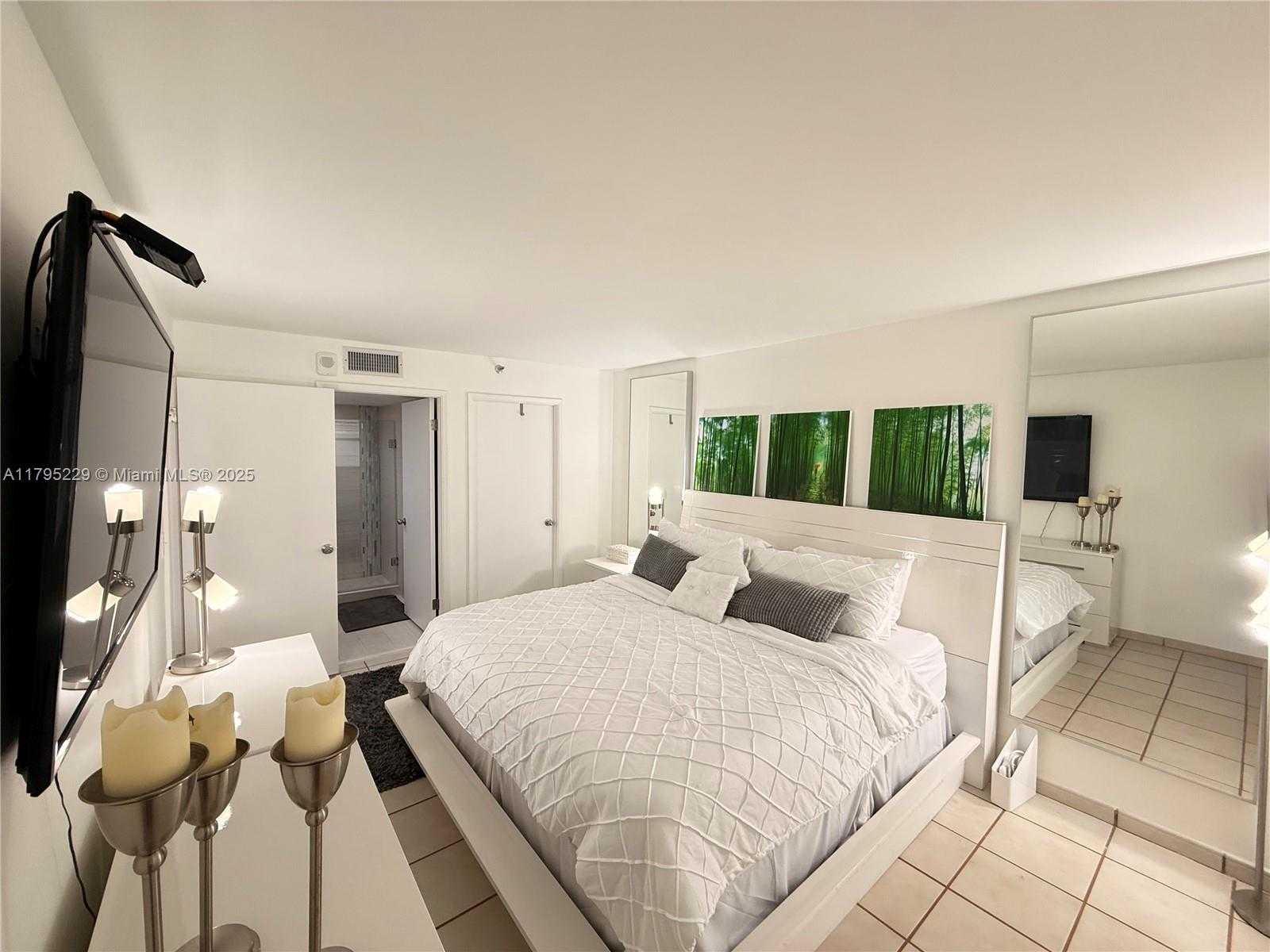 Small Image of 1623 COLLINS AVE #211, Miami Beach Number 6