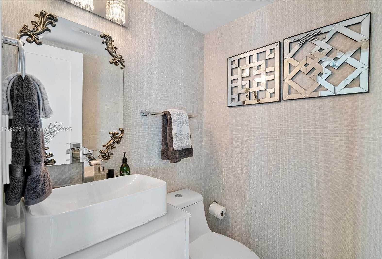 Small Image of 10275 COLLINS AVE #922, Bal Harbour Number 18