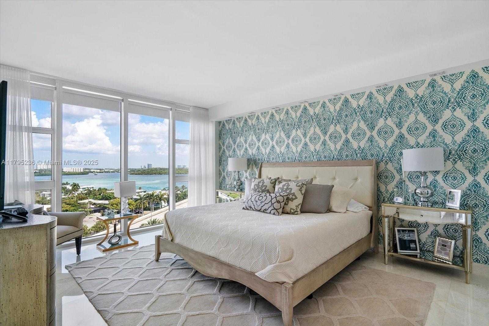 Small Image of 10275 COLLINS AVE #922, Bal Harbour Number 19