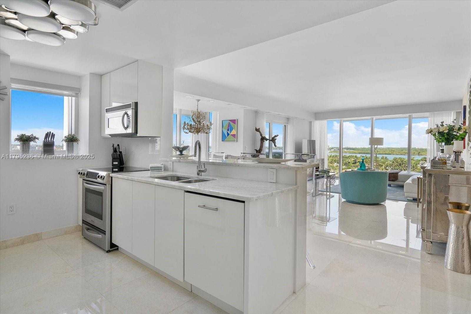 Small Image of 10275 COLLINS AVE #922, Bal Harbour Number 2
