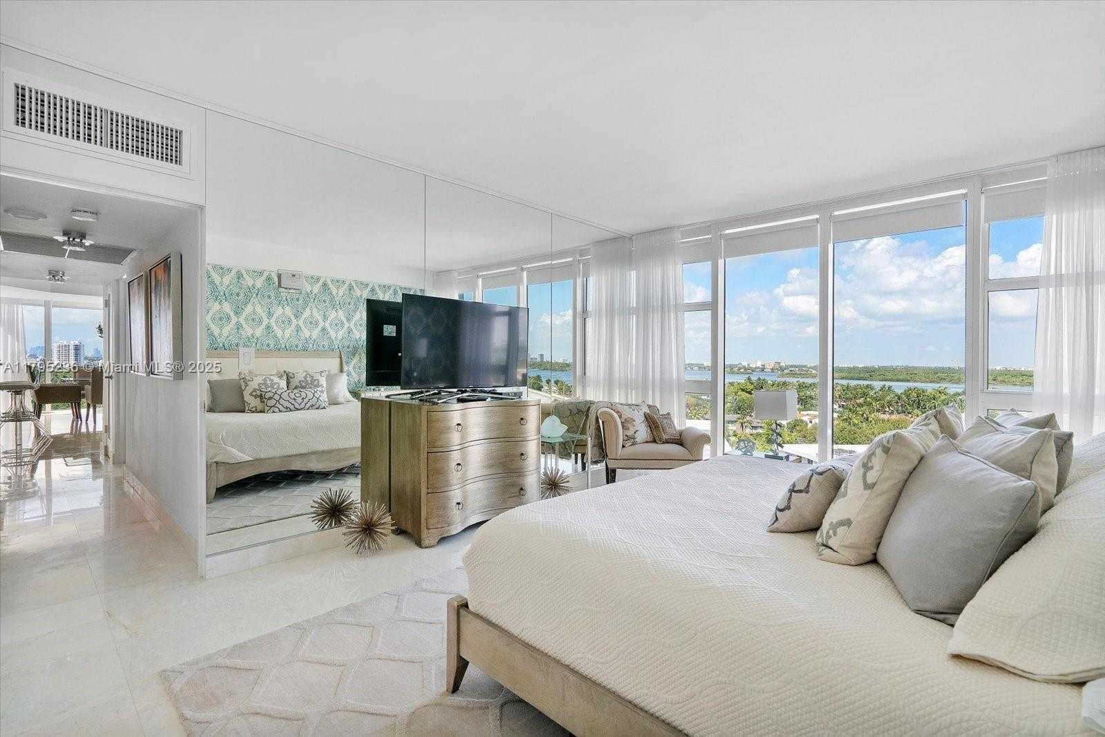 Small Image of 10275 COLLINS AVE #922, Bal Harbour Number 21