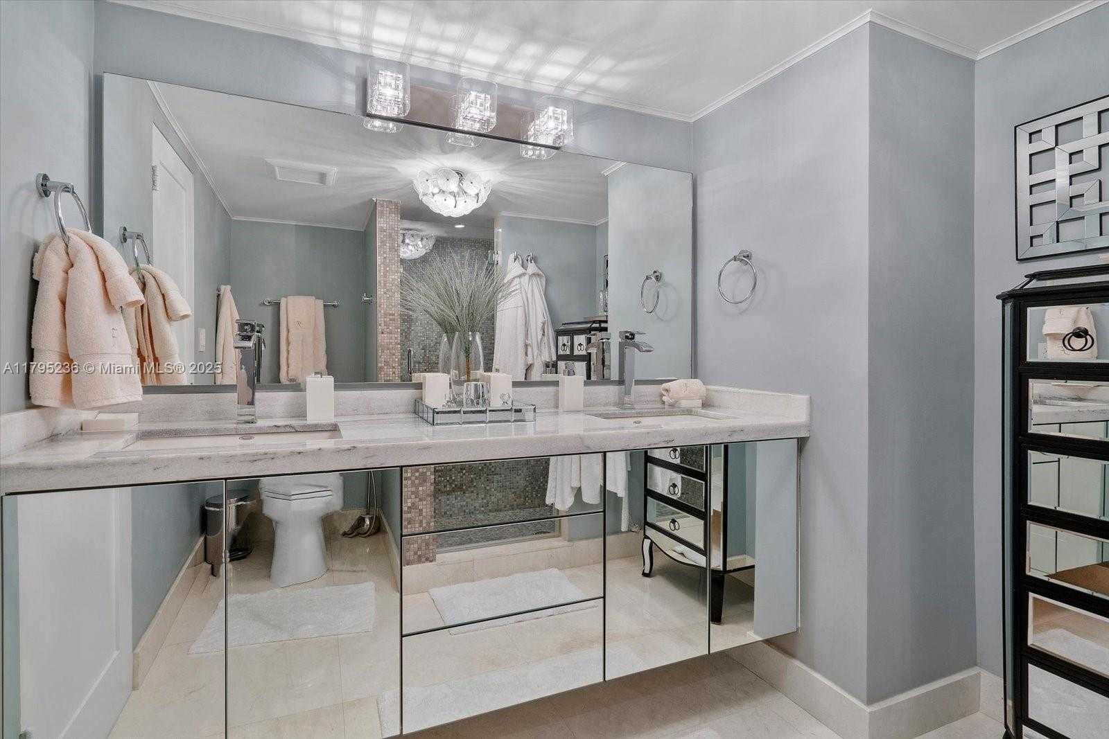 Small Image of 10275 COLLINS AVE #922, Bal Harbour Number 24