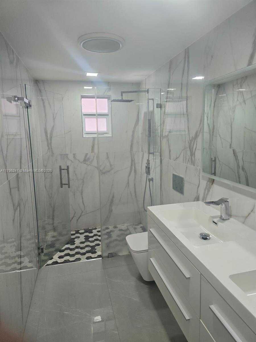 Small Image of 9373 FONTAINEBLEAU BLVD #K107, Miami Number 8