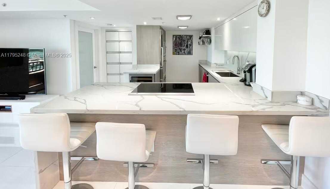 Small Image of 90 ALTON RD #FL-5, Miami Beach Number 10