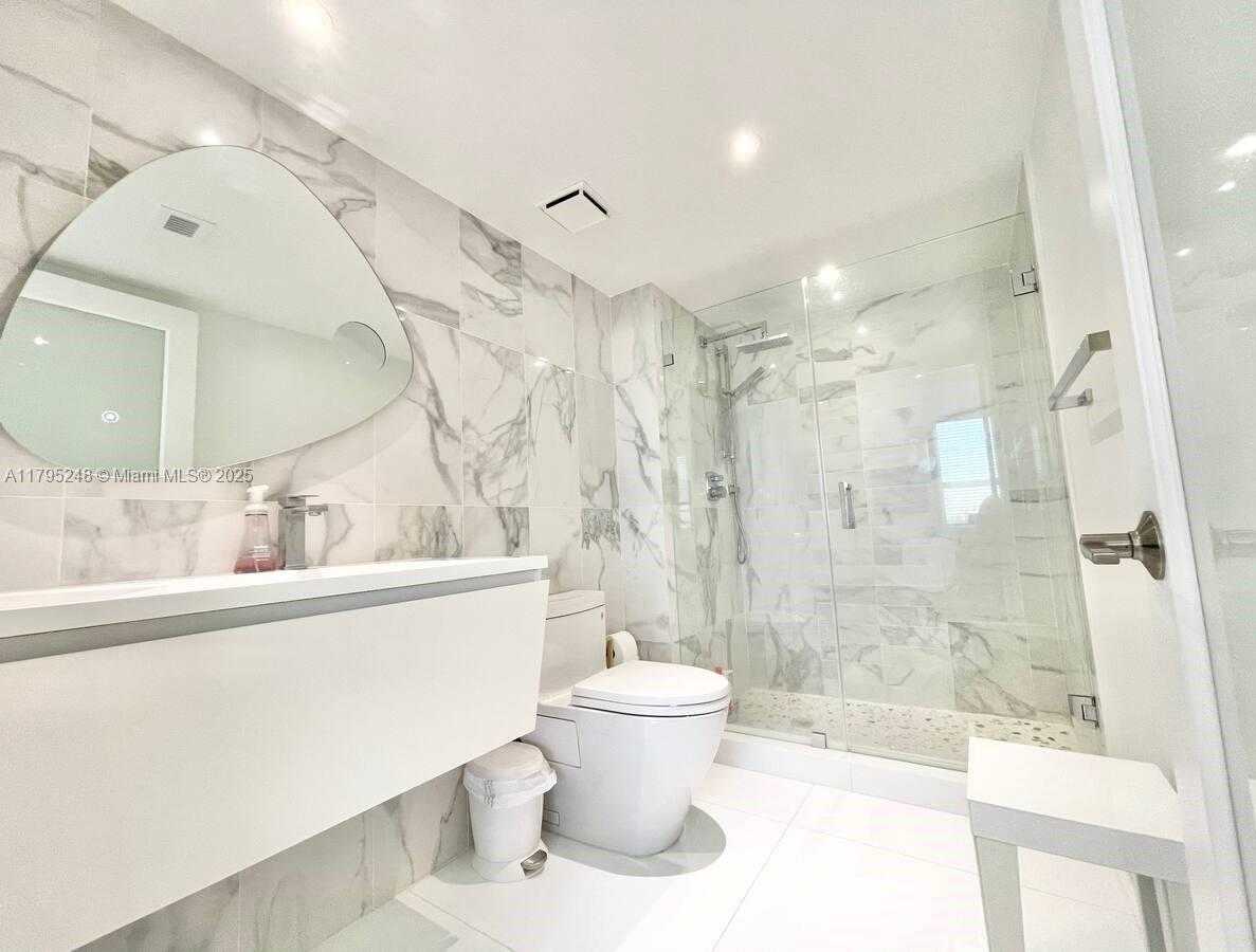 Small Image of 90 ALTON RD #FL-5, Miami Beach Number 20