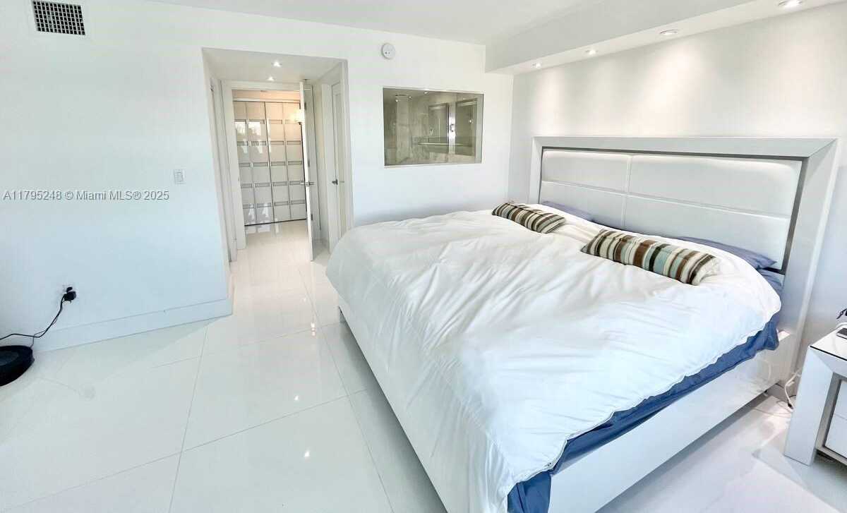 Small Image of 90 ALTON RD #FL-5, Miami Beach Number 5