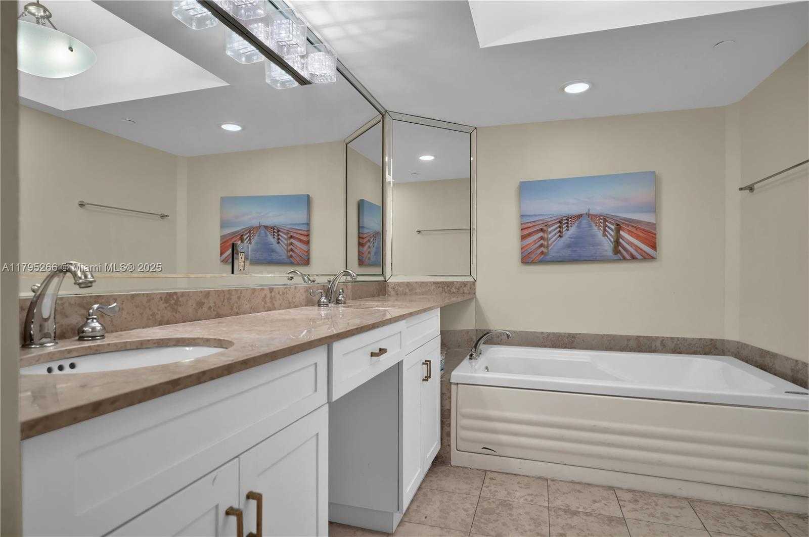 Small Image of 4775 COLLINS AVE #2006/2007, Miami Beach Number 15