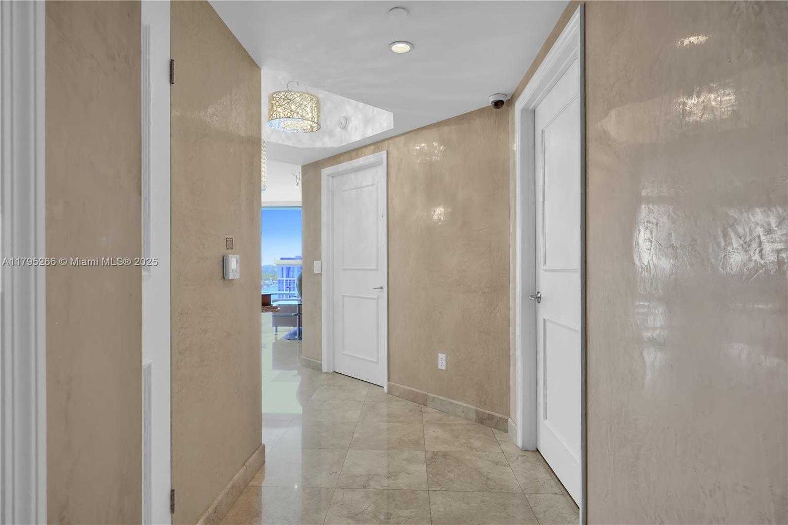 Small Image of 4775 COLLINS AVE #2006/2007, Miami Beach Number 22