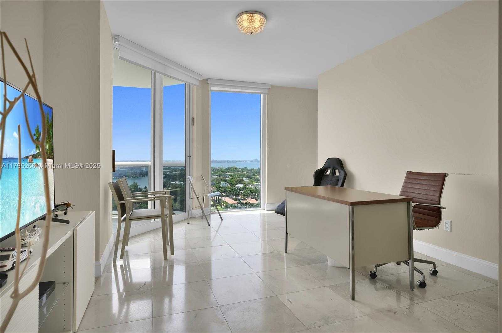 Small Image of 4775 COLLINS AVE #2006/2007, Miami Beach Number 24