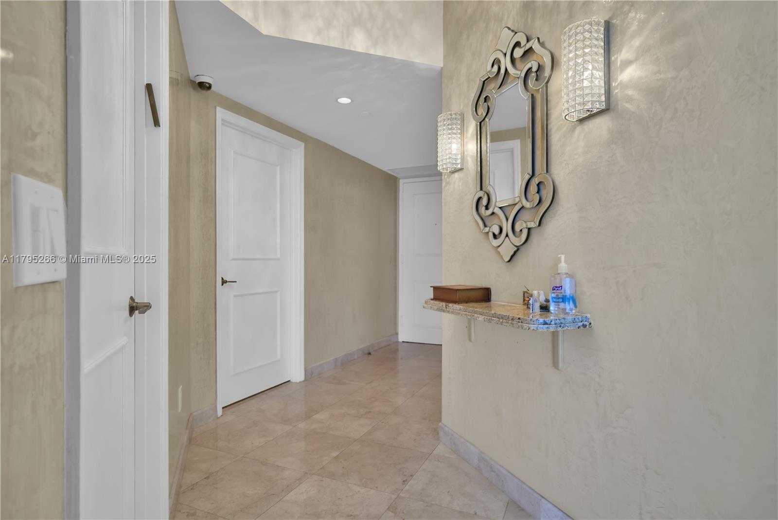 Small Image of 4775 COLLINS AVE #2006/2007, Miami Beach Number 30