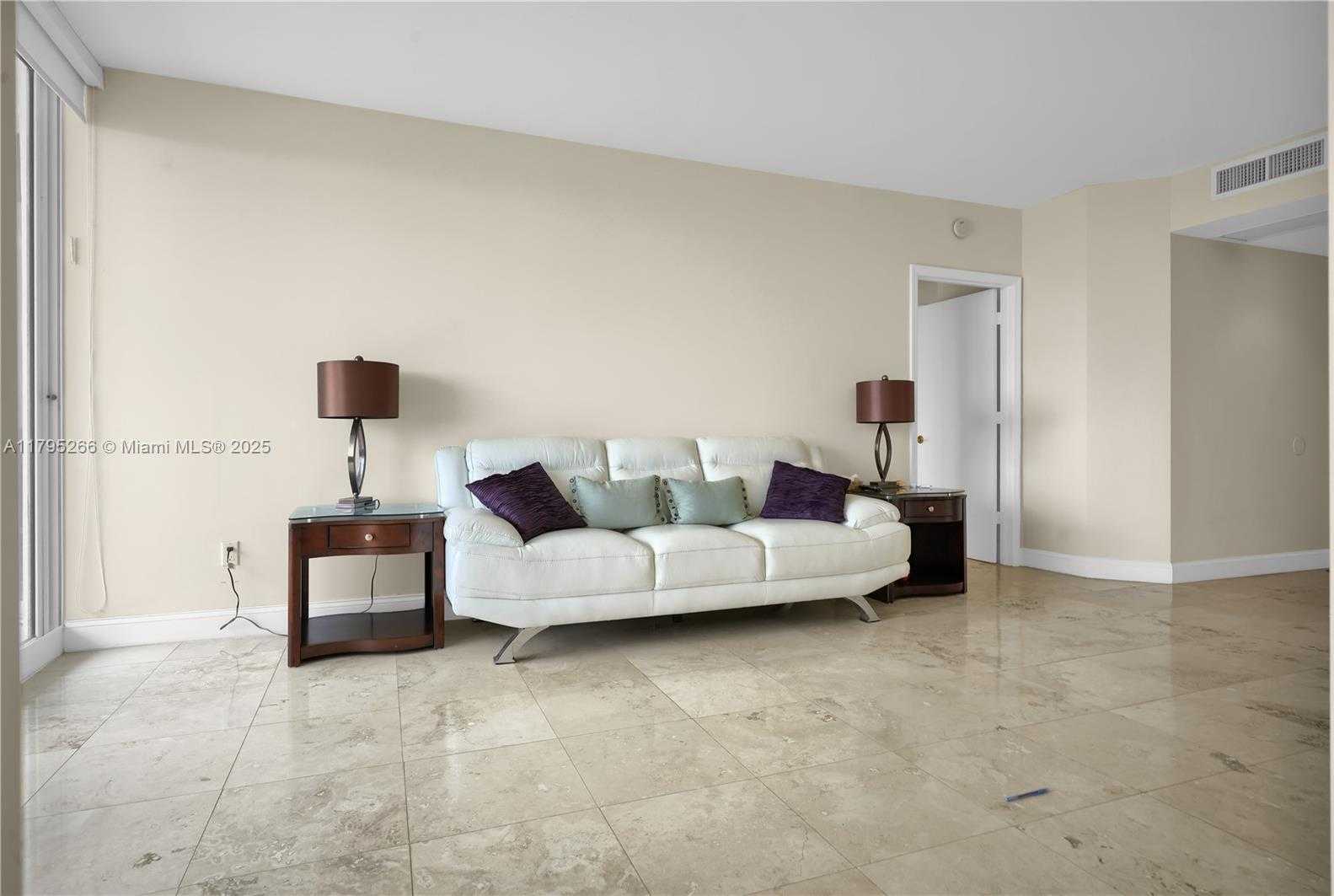 Small Image of 4775 COLLINS AVE #2006/2007, Miami Beach Number 38