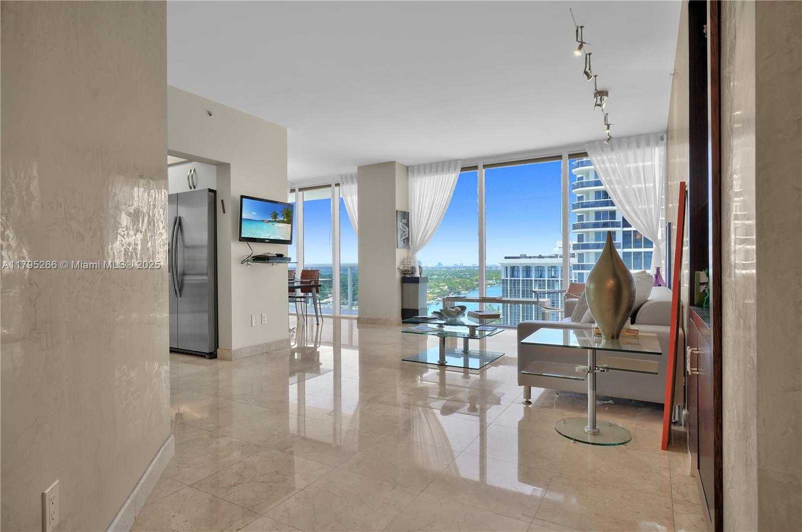 Small Image of 4775 COLLINS AVE #2006/2007, Miami Beach Number 5