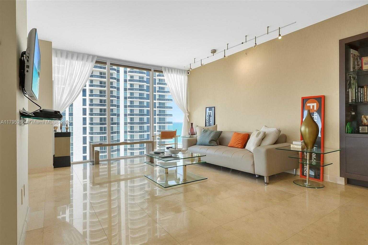 Small Image of 4775 COLLINS AVE #2006/2007, Miami Beach Number 55
