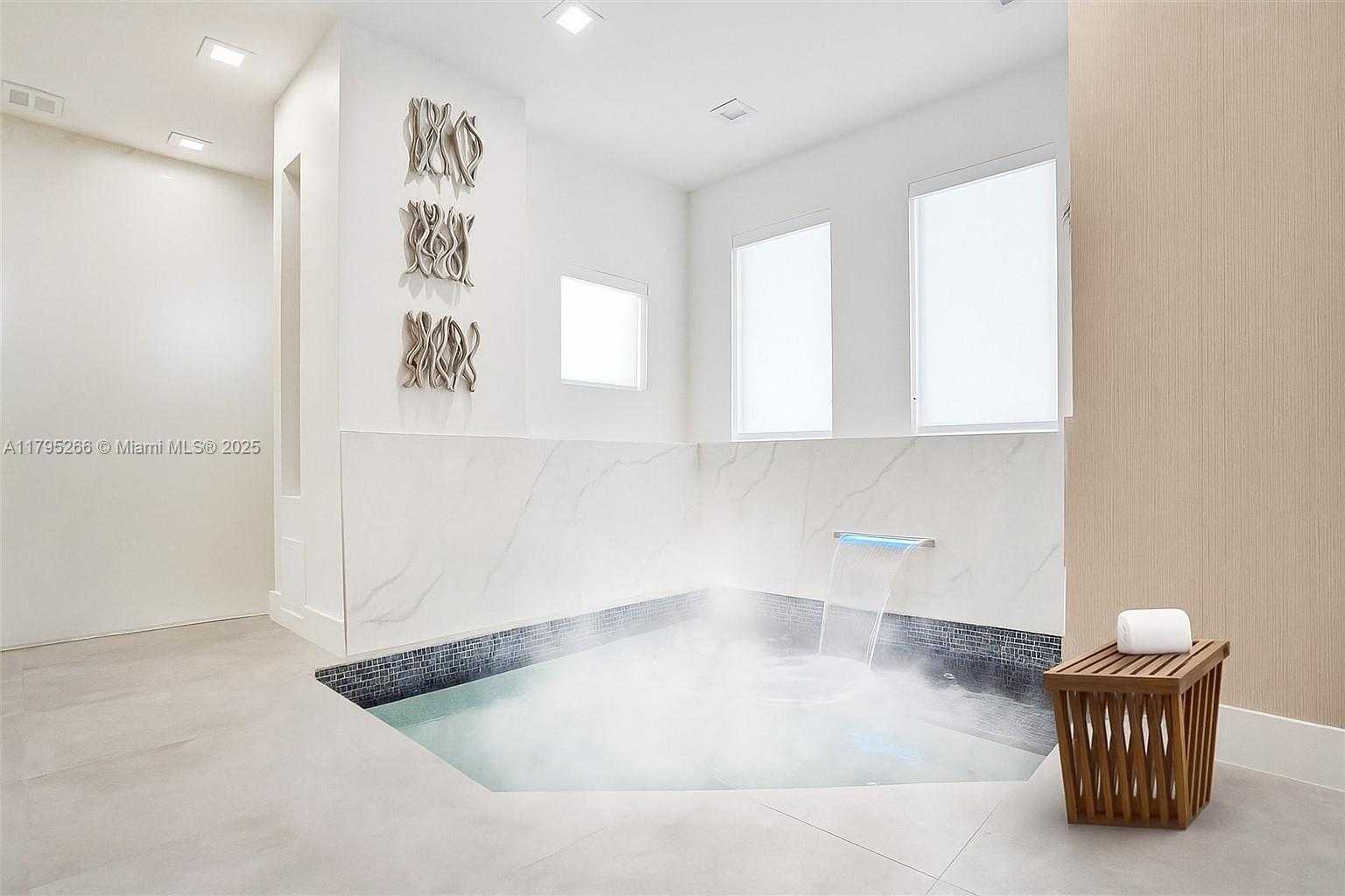 Small Image of 4775 COLLINS AVE #2006/2007, Miami Beach Number 57