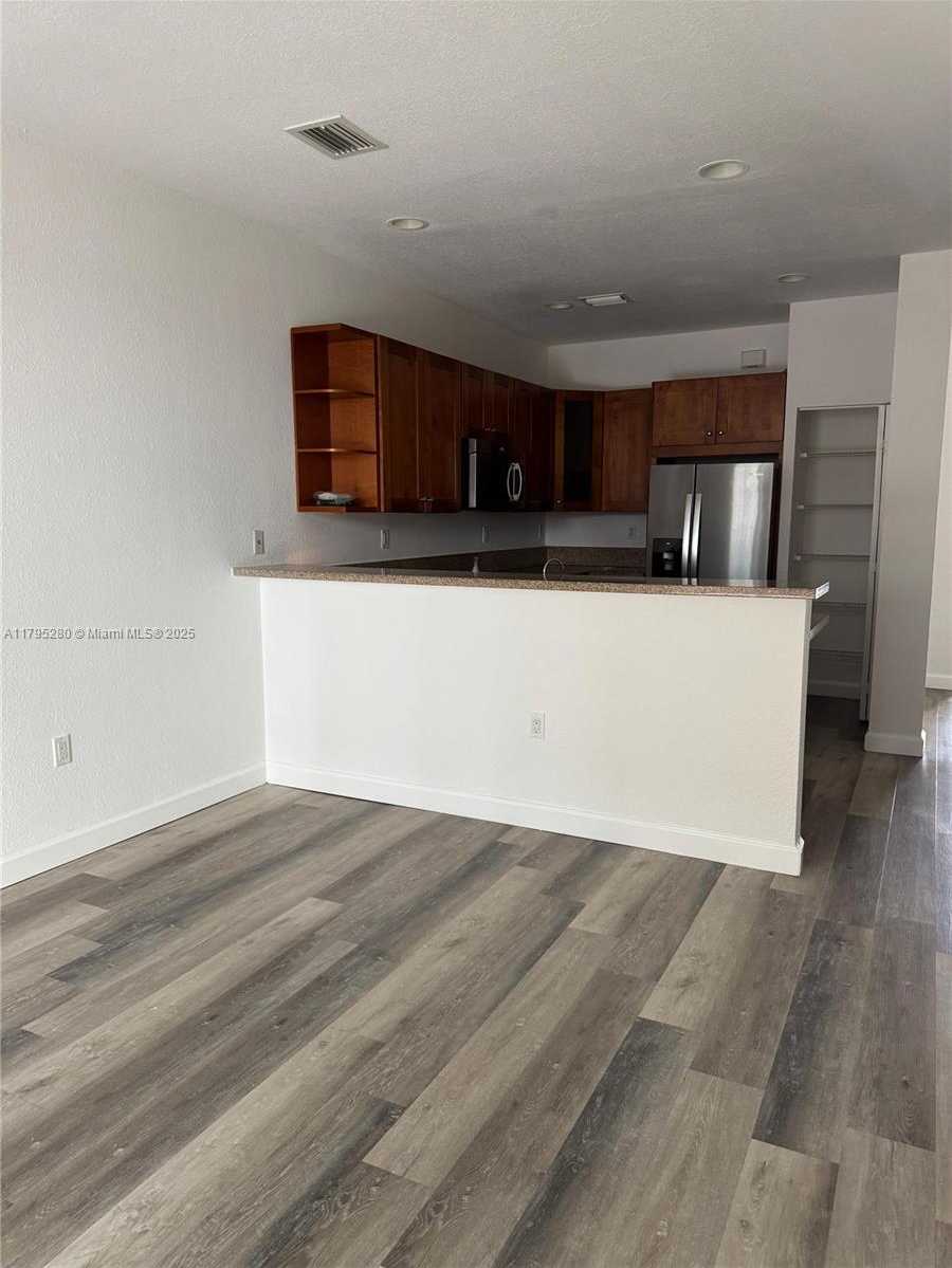 Small Image of 7515 NORTH WEST 114TH PATH #7515, Doral Number 6