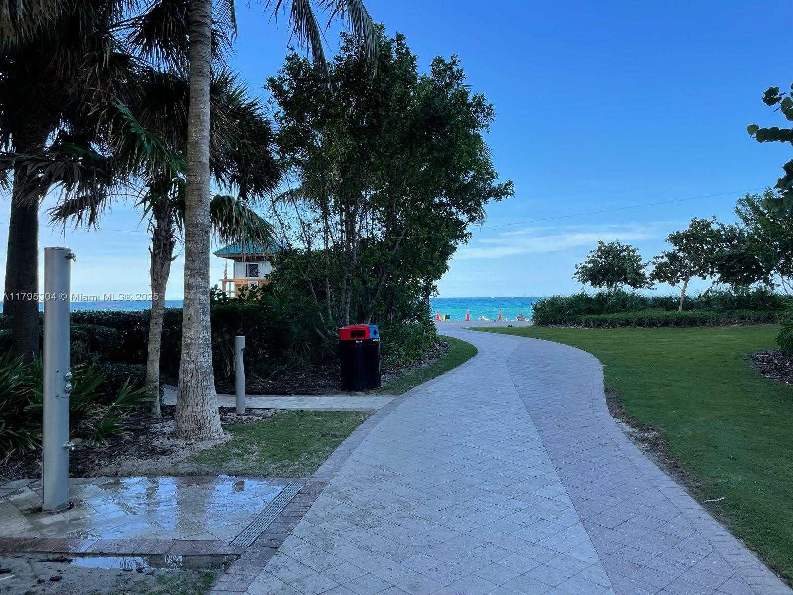 Small Image of 100 BAYVIEW DR #PH29, Sunny Isles Beach Number 12