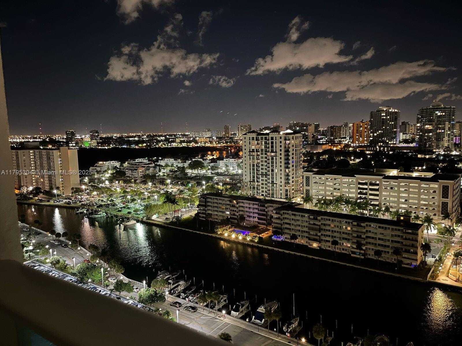 Small Image of 100 BAYVIEW DR #PH29, Sunny Isles Beach Number 16