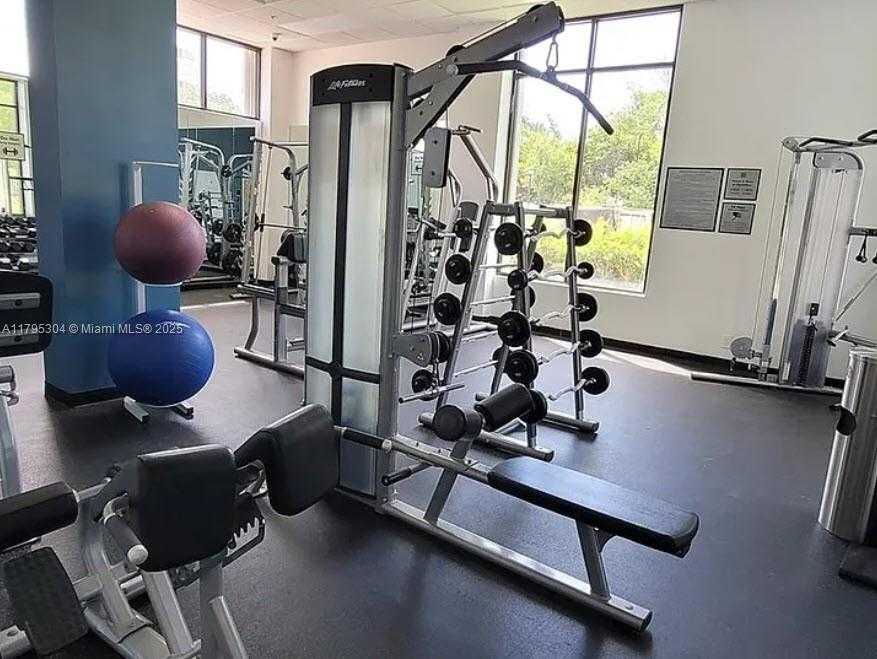 Small Image of 100 BAYVIEW DR #PH29, Sunny Isles Beach Number 17