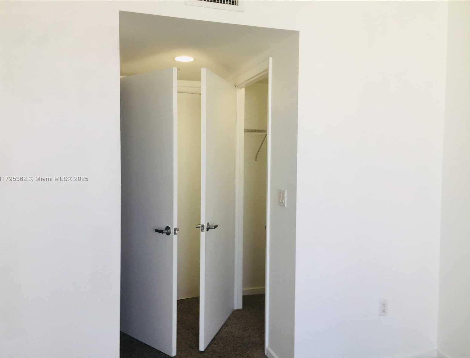 Small Image of 50 BISCAYNE BLVD #1901, Miami Number 13