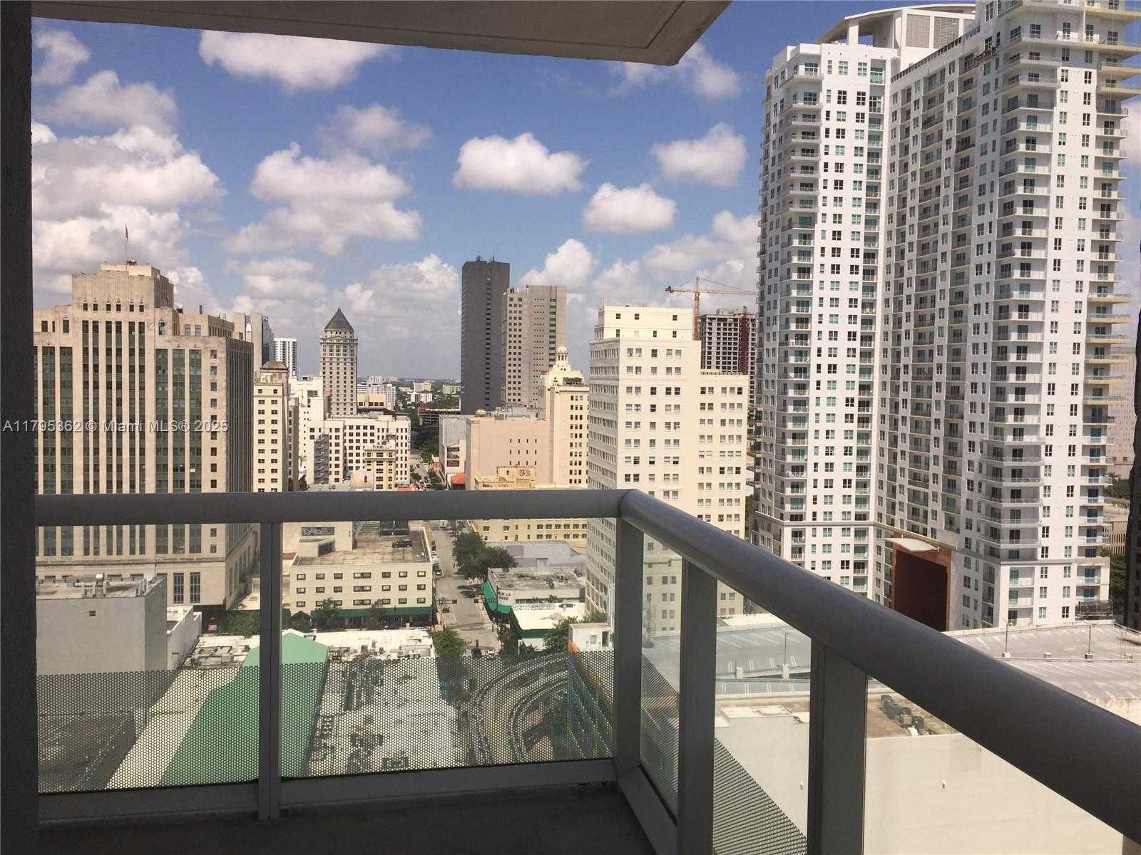 Small Image of 50 BISCAYNE BLVD #1901, Miami Number 4