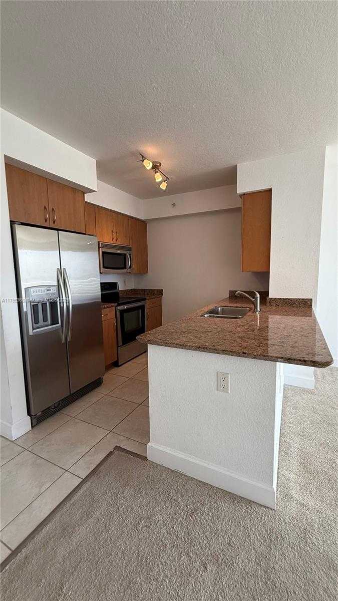 Small Image of 1830 Radius Dr, Hollywood, FL 33020, USA Number 11