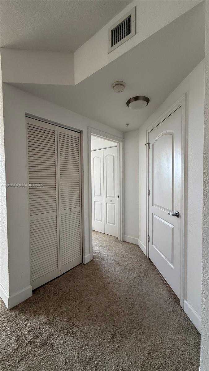 Small Image of 1830 Radius Dr, Hollywood, FL 33020, USA Number 17
