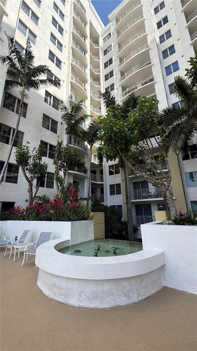 Small Image of 1830 Radius Dr, Hollywood, FL 33020, USA Number 31
