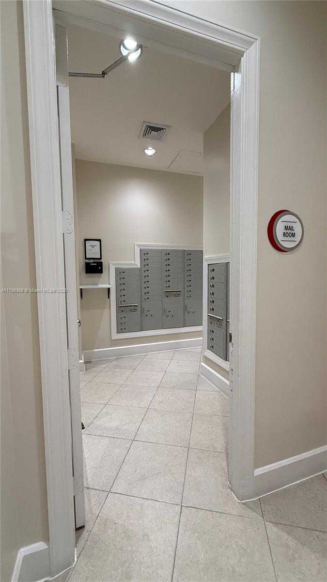 Small Image of 1830 Radius Dr, Hollywood, FL 33020, USA Number 43