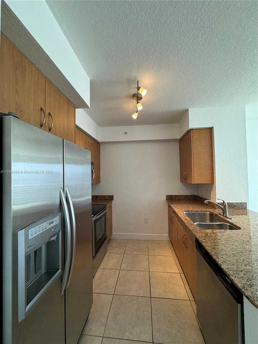 Small Image of 1830 Radius Dr, Hollywood, FL 33020, USA Number 6