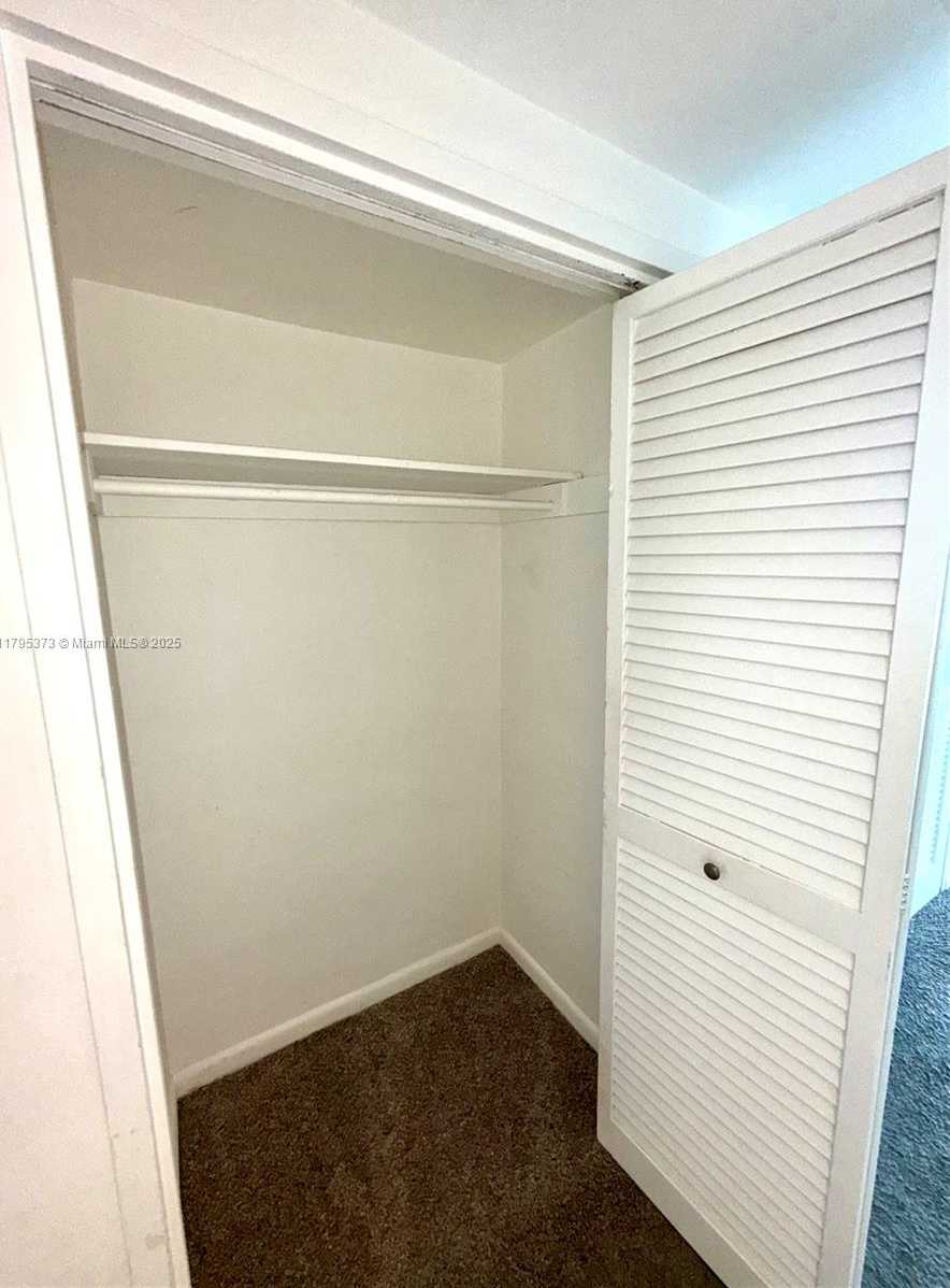 Small Image of 1000 WEST AVE #931, Miami Beach Number 11