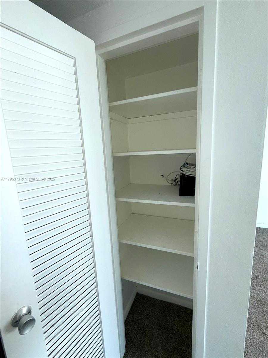 Small Image of 1000 WEST AVE #931, Miami Beach Number 12
