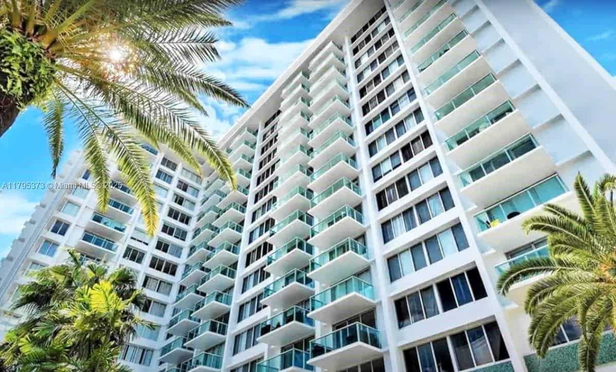 Small Image of 1000 WEST AVE #931, Miami Beach Number 13