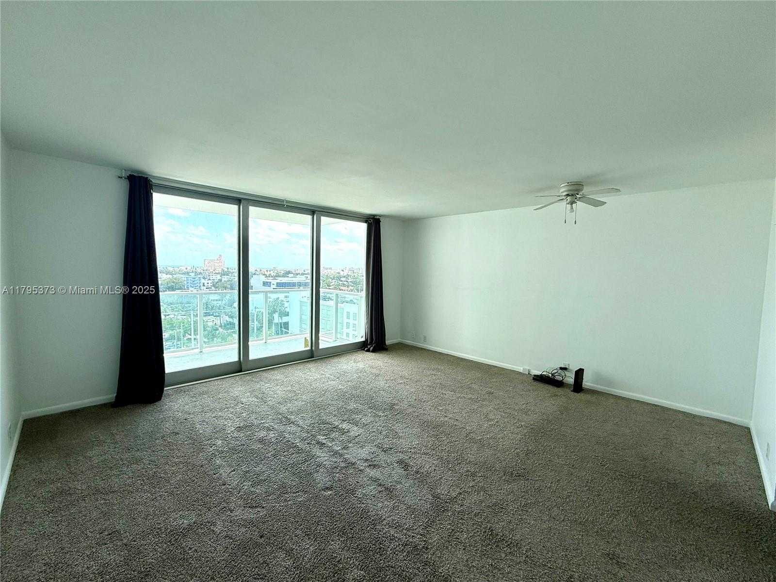 Small Image of 1000 WEST AVE #931, Miami Beach Number 2