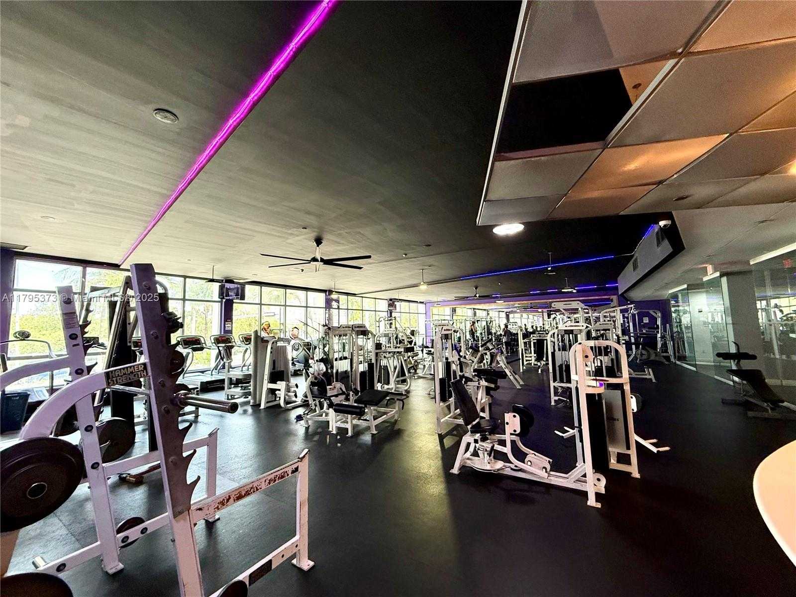 Small Image of 1000 WEST AVE #931, Miami Beach Number 31