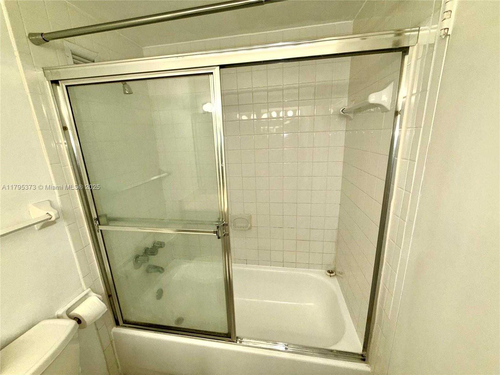 Small Image of 1000 WEST AVE #931, Miami Beach Number 8