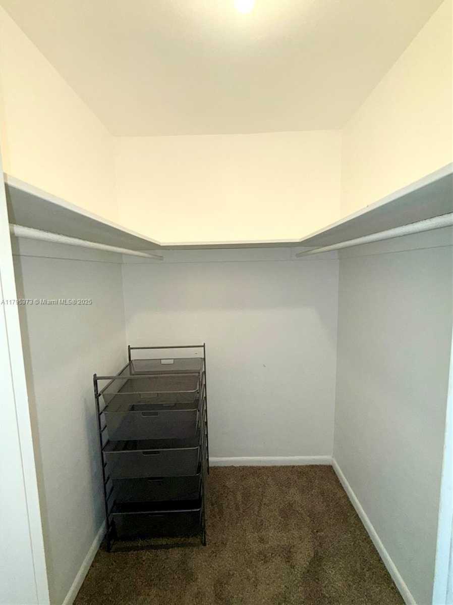 Small Image of 1000 WEST AVE #931, Miami Beach Number 9