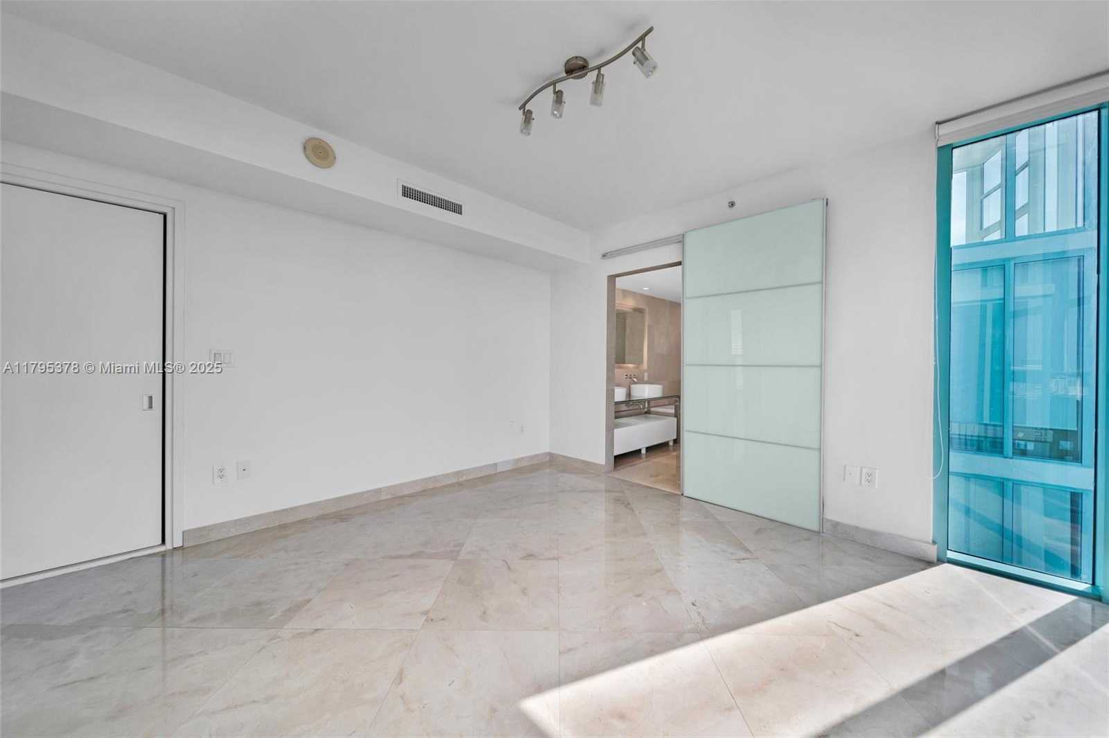 Small Image of 6000 INDIAN CREEK DR #17B, Miami Beach Number 17