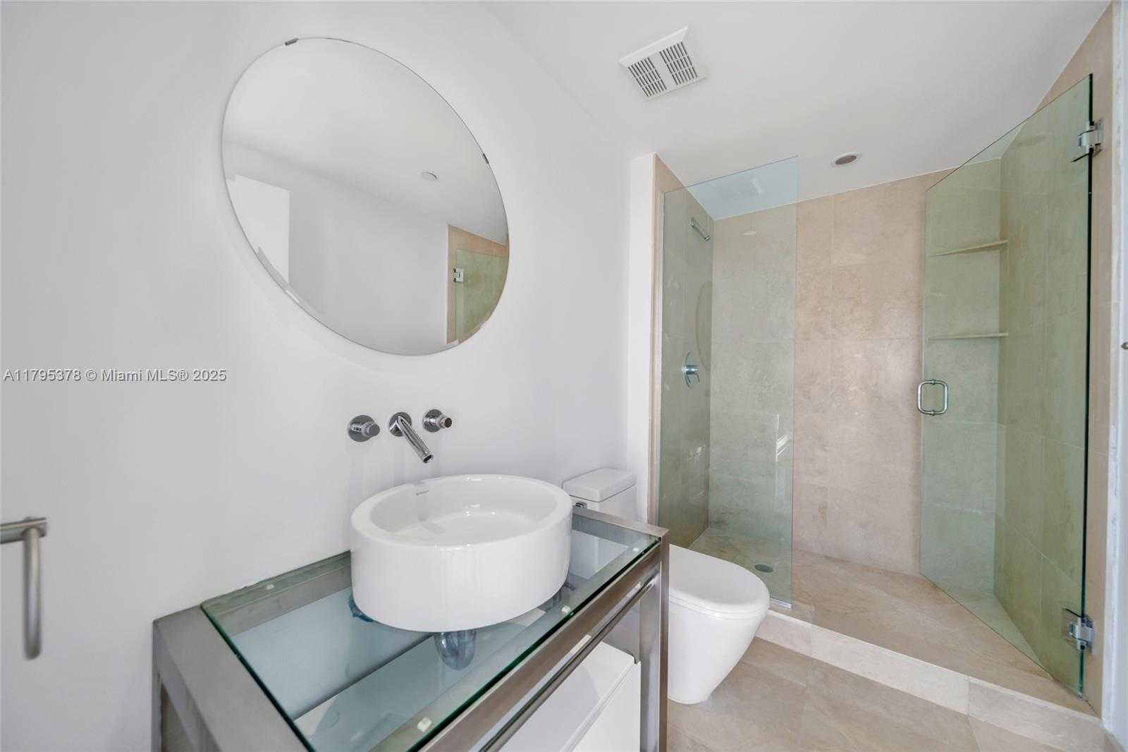 Small Image of 6000 INDIAN CREEK DR #17B, Miami Beach Number 24