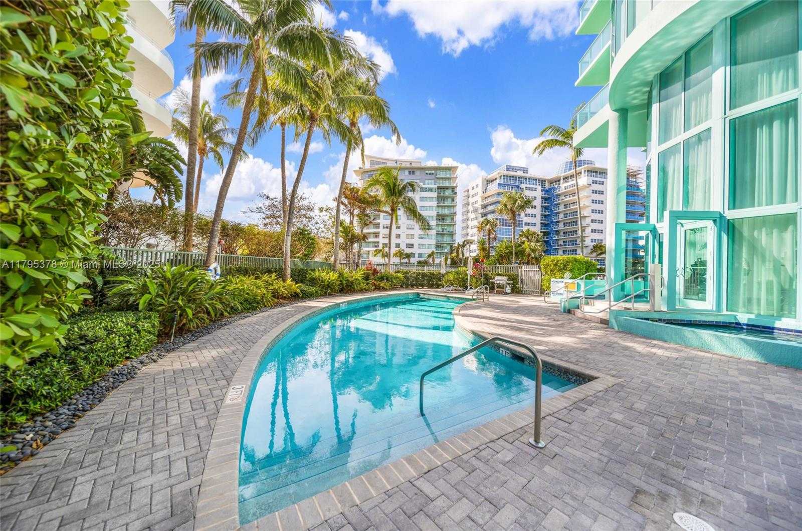 Small Image of 6000 INDIAN CREEK DR #17B, Miami Beach Number 32