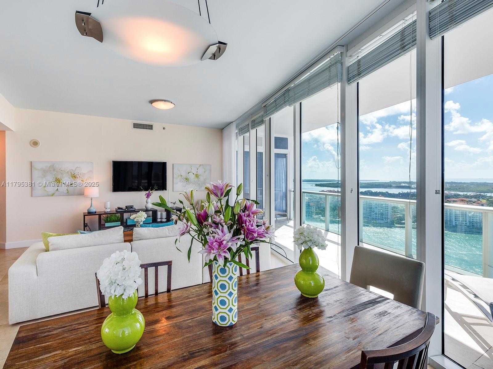 Small Image of 100 SOUTH POINTE DR #2601, Miami Beach Number 10