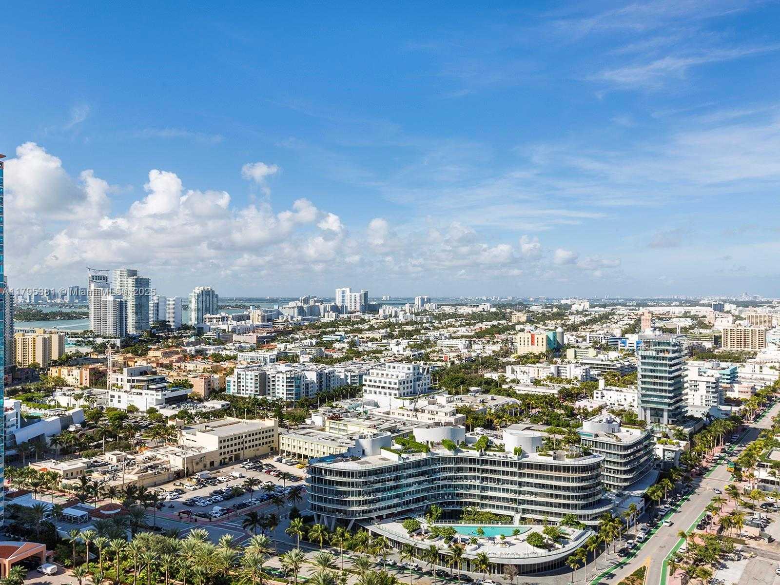Small Image of 100 SOUTH POINTE DR #2601, Miami Beach Number 21