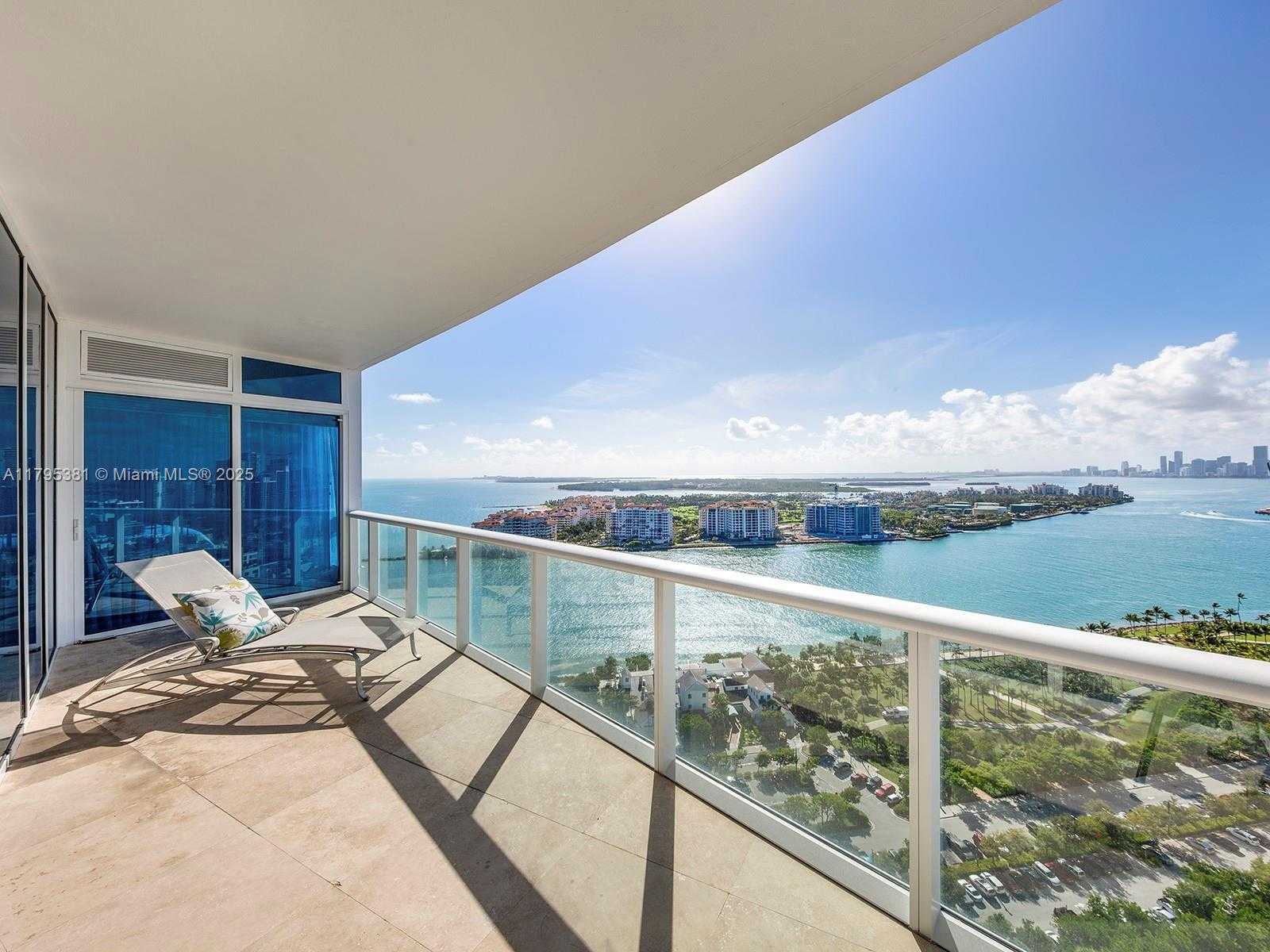 Small Image of 100 SOUTH POINTE DR #2601, Miami Beach Number 6