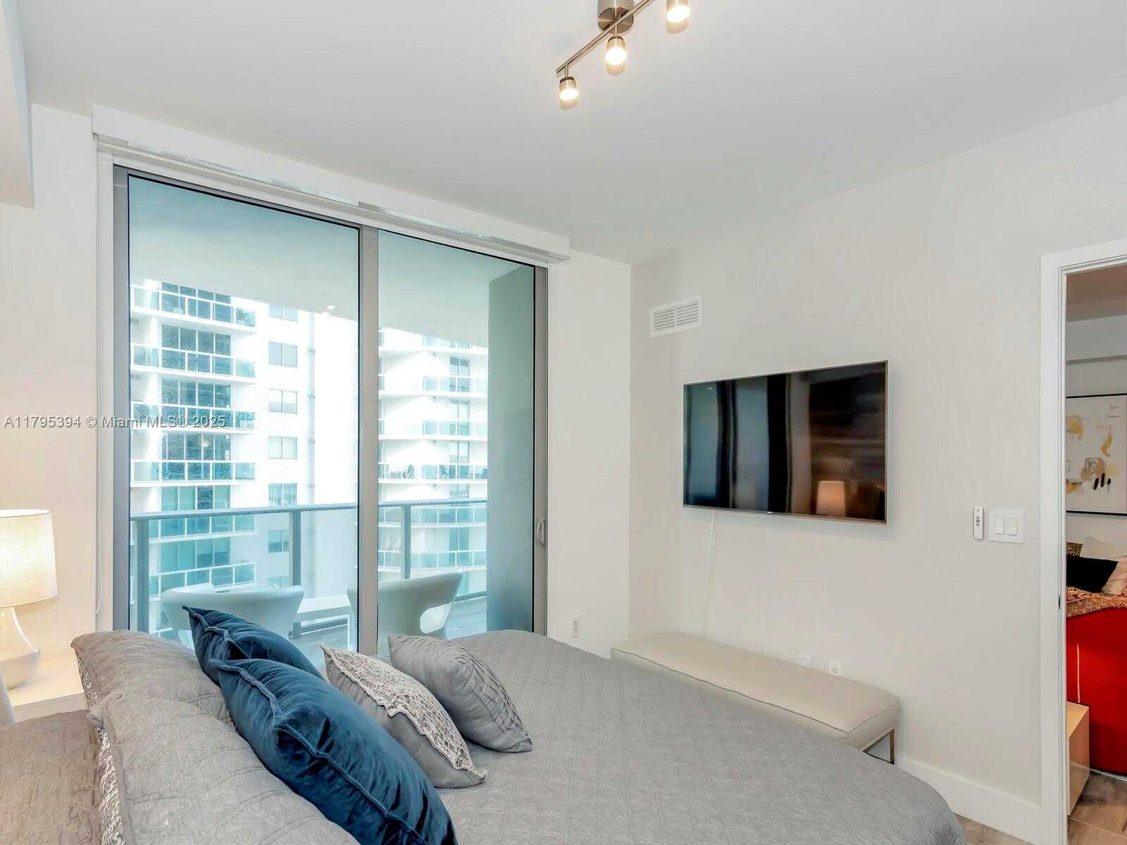 Small Image of 488 NORTH EAST 18TH ST #2111, Miami Number 19