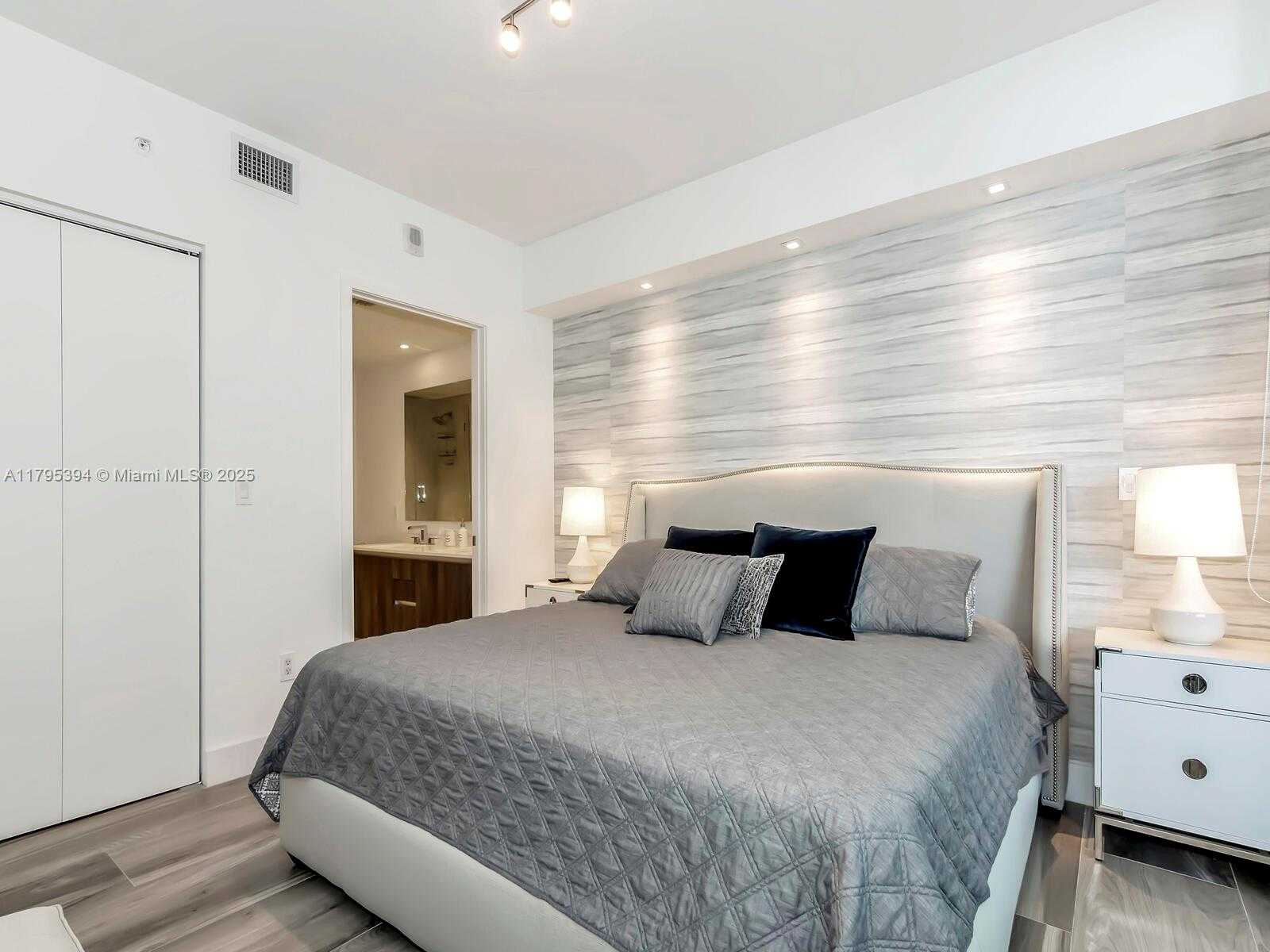 Small Image of 488 NORTH EAST 18TH ST #2111, Miami Number 20