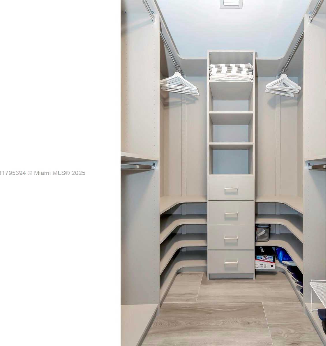 Small Image of 488 NORTH EAST 18TH ST #2111, Miami Number 22