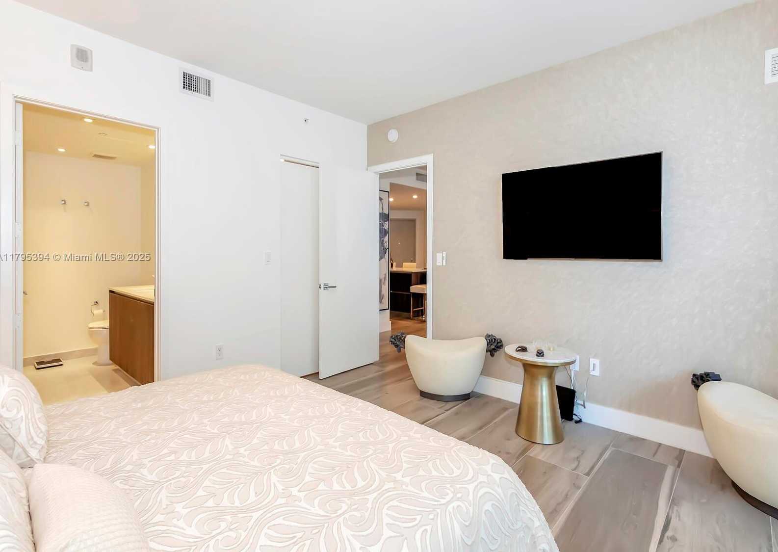 Small Image of 488 NORTH EAST 18TH ST #2111, Miami Number 26